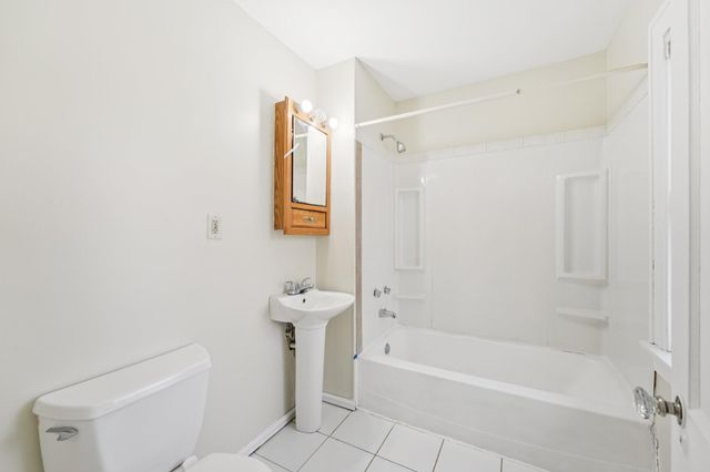 661 Surrey Avenue, Saint Paul, MN 55106