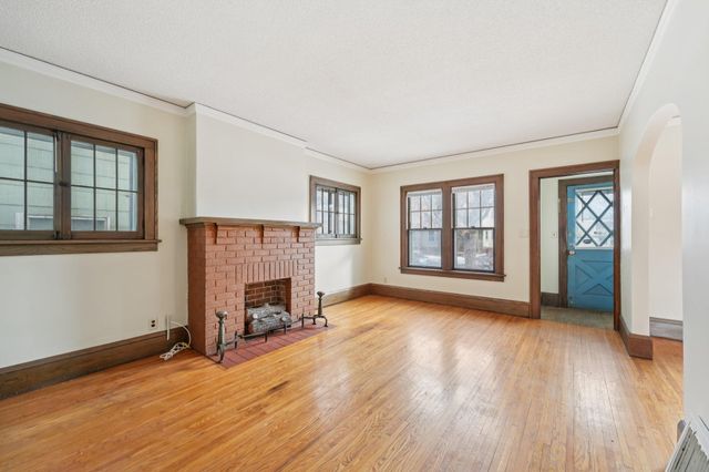 661 Surrey Avenue, Saint Paul, MN 55106