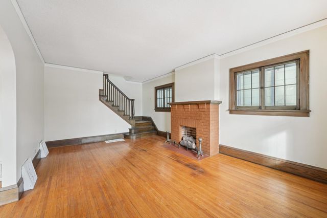 661 Surrey Avenue, Saint Paul, MN 55106