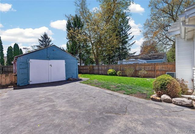 761 Lee Avenue, North Tonawanda, NY 14120