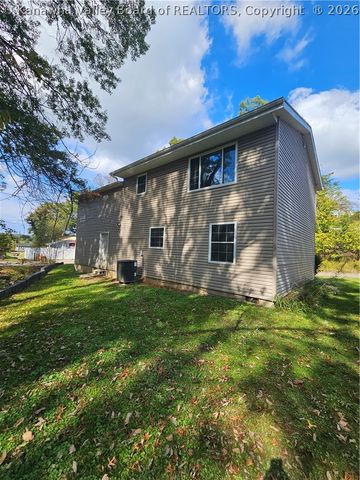 25 Apple Blossum Lane, Culloden, WV 25510
