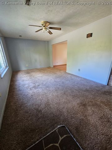 25 Apple Blossum Lane, Culloden, WV 25510