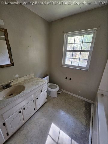 25 Apple Blossum Lane, Culloden, WV 25510