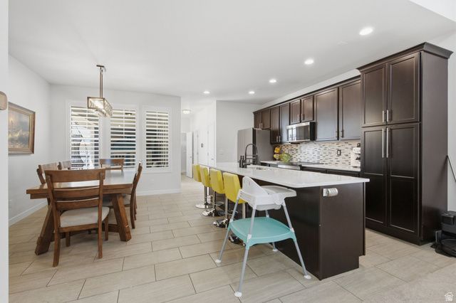 10316 S SILVER MINE RD, South Jordan, UT 84009