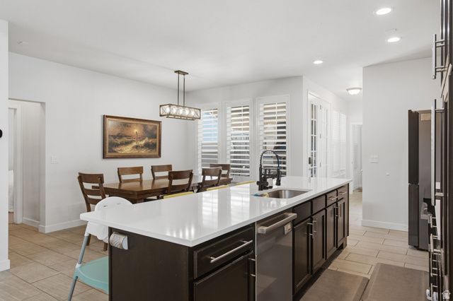 10316 S SILVER MINE RD, South Jordan, UT 84009