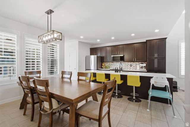 10316 S SILVER MINE RD, South Jordan, UT 84009