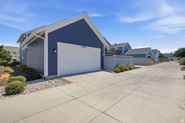 10316 S SILVER MINE RD, South Jordan, UT 84009