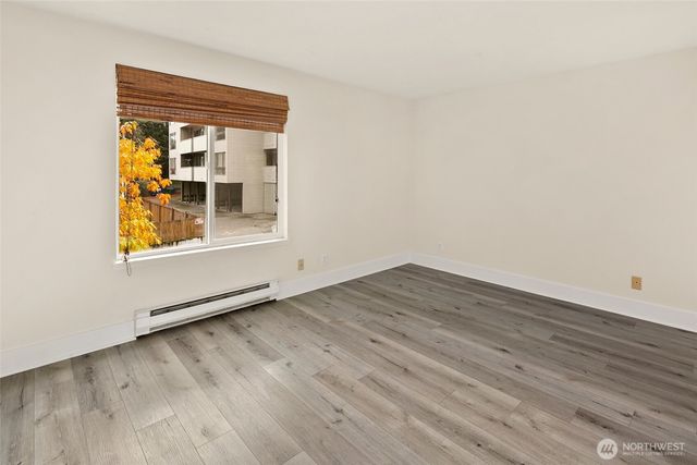 7323 Sand Point Way NE #103, Seattle, WA 98115