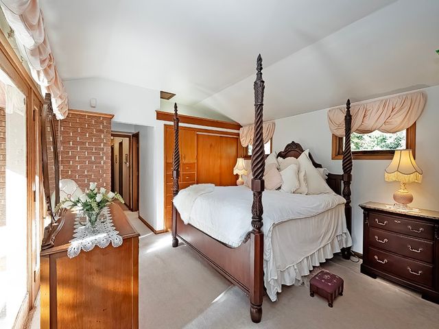 4555 Glen Eden Rd, Cranberry Twp, PA 16066