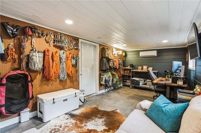 2028 Chesson Street, Duarte, CA 91010