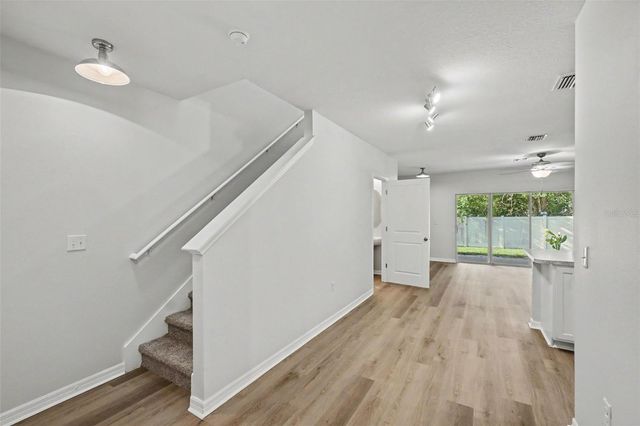 9974 HOUND CHASE DRIVE, Gibsonton, FL 33534