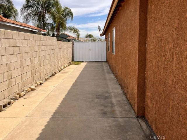 8340 Pampas, Fontana, CA 92335