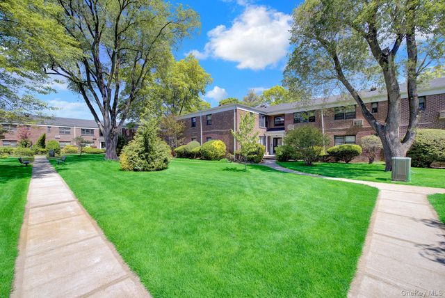 1209 E Broadway D23, Hewlett, NY 11557