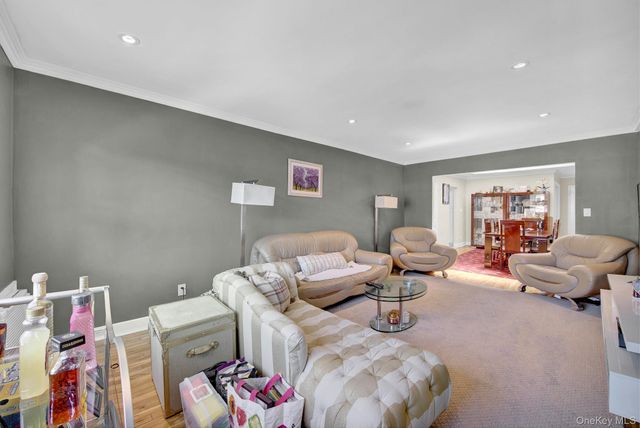 1209 E Broadway D23, Hewlett, NY 11557