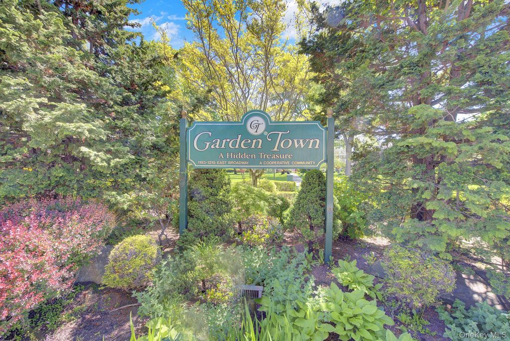 1209 E Broadway D23, Hewlett, NY 11557