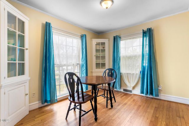 218 Rolling Road, Burlington, NC 27217