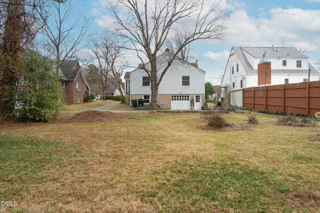 218 Rolling Road, Burlington, NC 27217