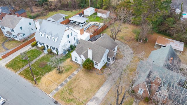 218 Rolling Road, Burlington, NC 27217