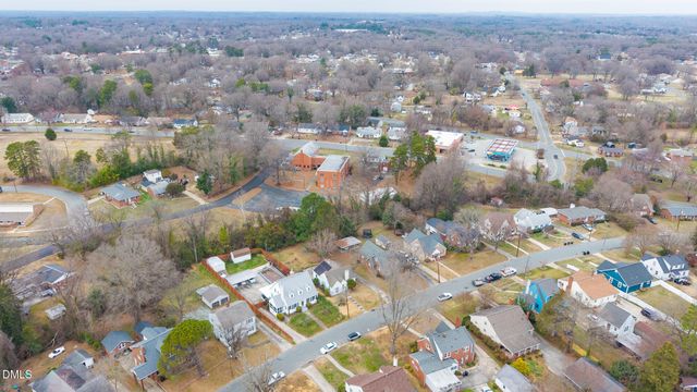 218 Rolling Road, Burlington, NC 27217