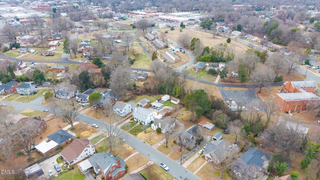 218 Rolling Road, Burlington, NC 27217