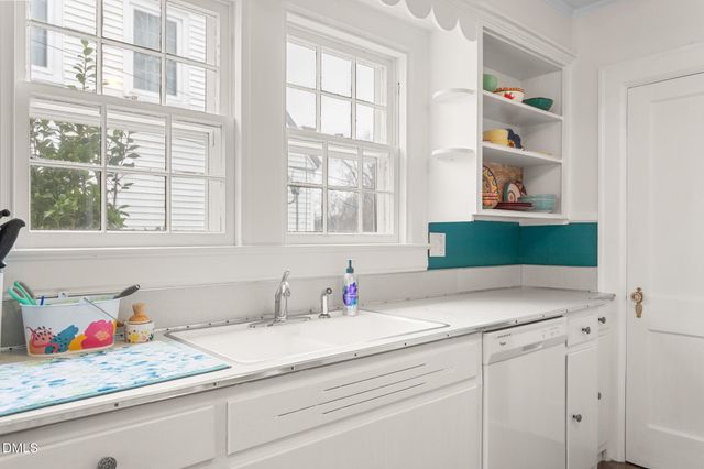 218 Rolling Road, Burlington, NC 27217