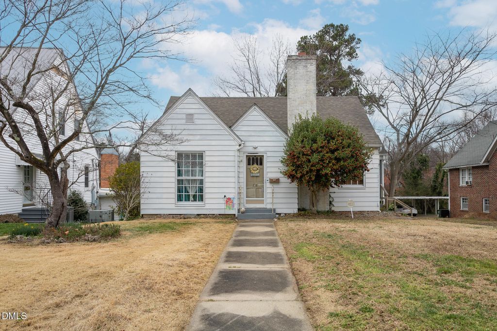 218 Rolling Road, Burlington, NC 27217