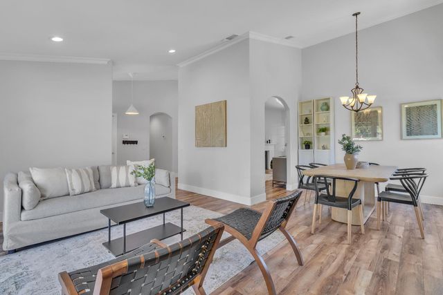 8584 Villaview Dr, Citrus Heights, CA 95621