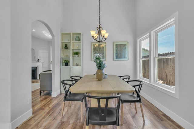 8584 Villaview Dr, Citrus Heights, CA 95621