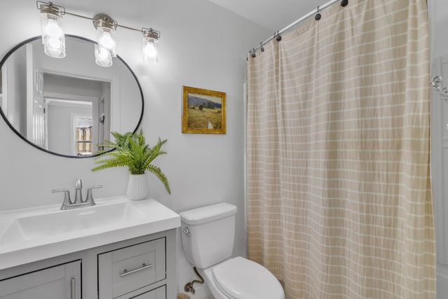 8584 Villaview Dr, Citrus Heights, CA 95621