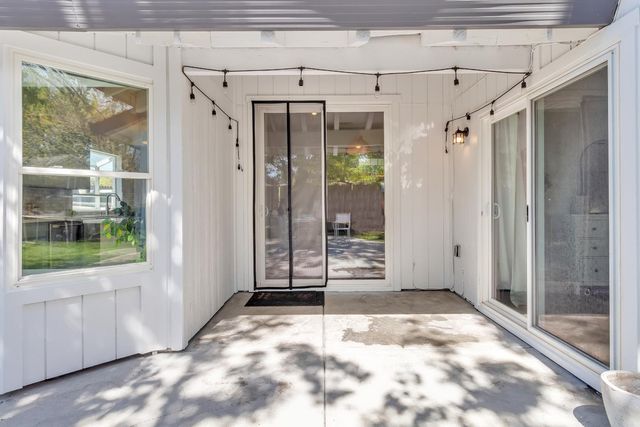 8584 Villaview Dr, Citrus Heights, CA 95621