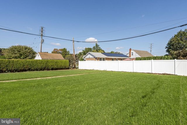 702 STATE DR, Lebanon, PA 17042
