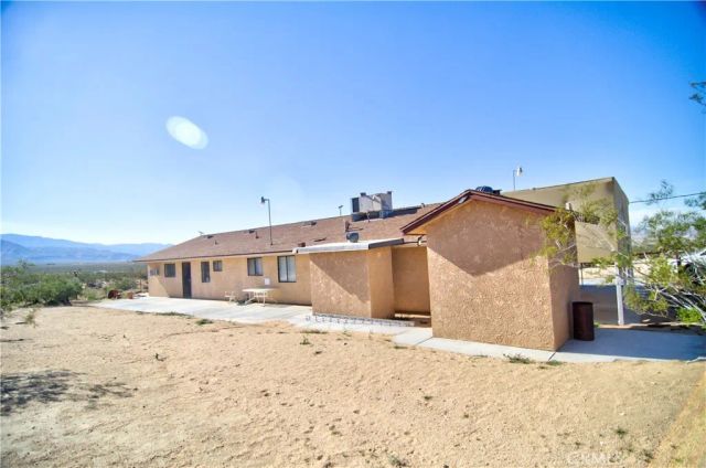 51063 Joshua Tree, Landers, CA 92285