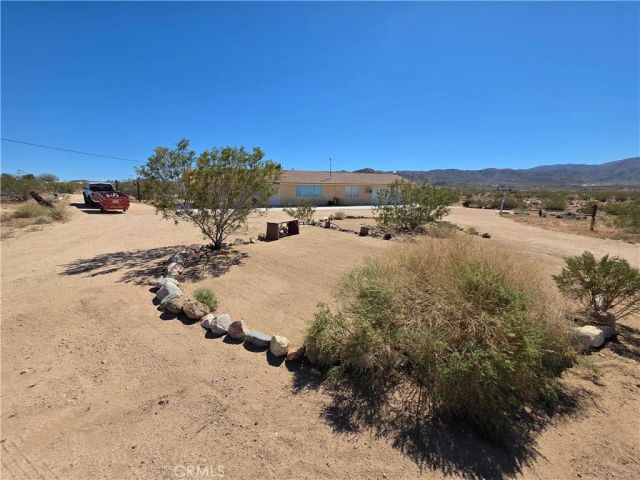 51063 Joshua Tree, Landers, CA 92285