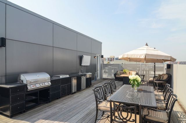 134 S Aberdeen Street 6N-R, Chicago, IL 60607