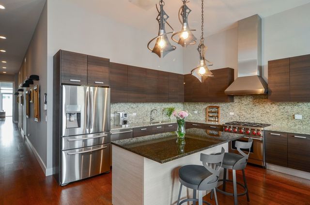 134 S Aberdeen Street 6N-R, Chicago, IL 60607