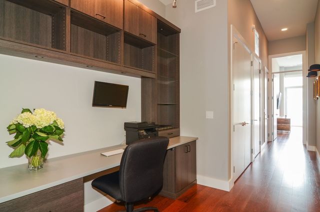 134 S Aberdeen Street 6N-R, Chicago, IL 60607