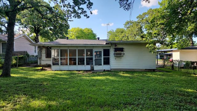 5612 Wainwright Drive, Fort Worth, TX 76112