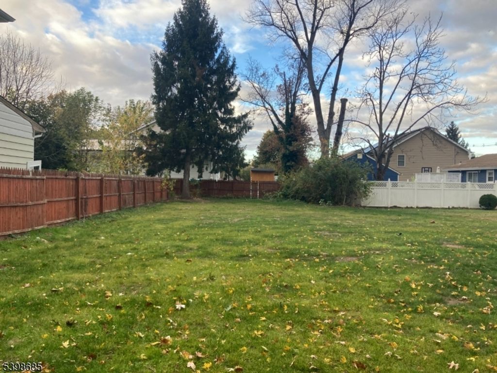 312 North St, Manville Boro, NJ 08835