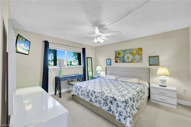 100 Forest Lakes BLVD 110, Naples, FL 34105