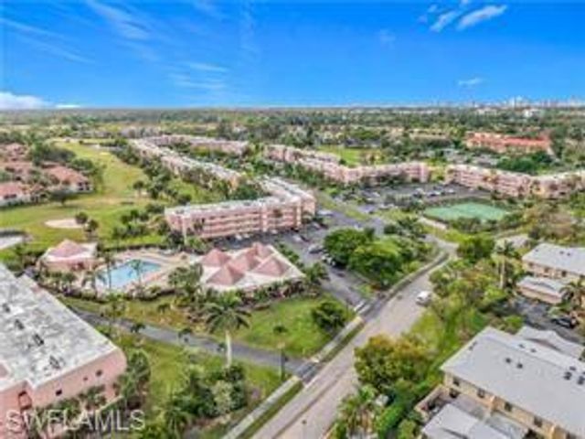 100 Forest Lakes BLVD 110, Naples, FL 34105