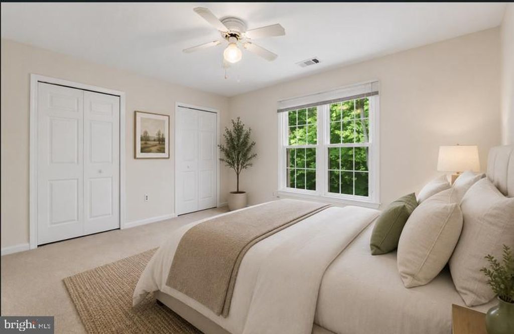 Image 31 of property listing at 7142 RIVERS EDGE RD, Columbia, MD 21044