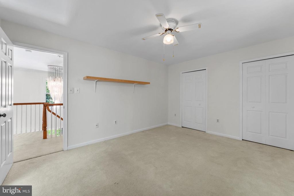 Image 33 of property listing at 7142 RIVERS EDGE RD, Columbia, MD 21044