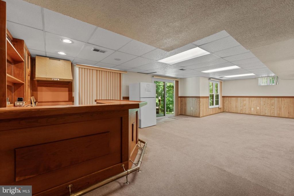 Image 34 of property listing at 7142 RIVERS EDGE RD, Columbia, MD 21044