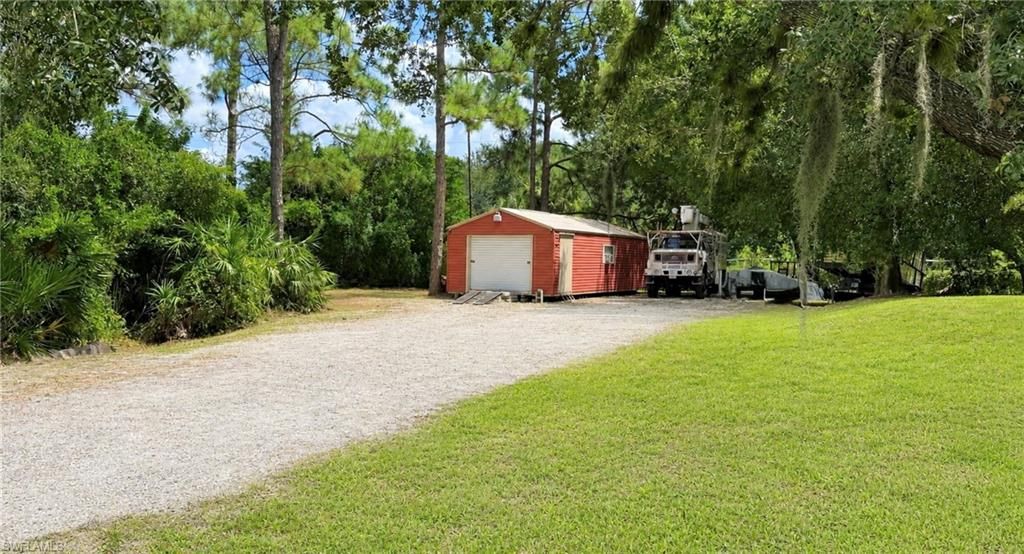2004 Abbott AVE, ALVA, FL 33920 — photo 4