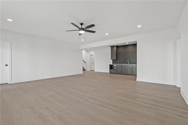 1528 NE Park Springs Terrace, Lee's Summit, MO 64064