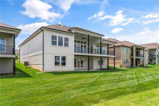 1528 NE Park Springs Terrace, Lee's Summit, MO 64064