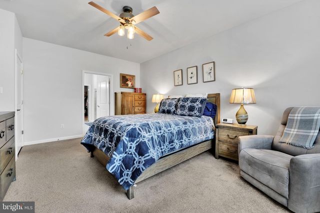 127 RACCOON LN, Barnegat, NJ 08005