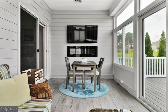 127 RACCOON LN, Barnegat, NJ 08005