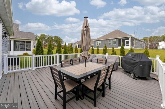 127 RACCOON LN, Barnegat, NJ 08005