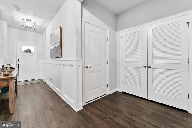 127 RACCOON LN, Barnegat, NJ 08005